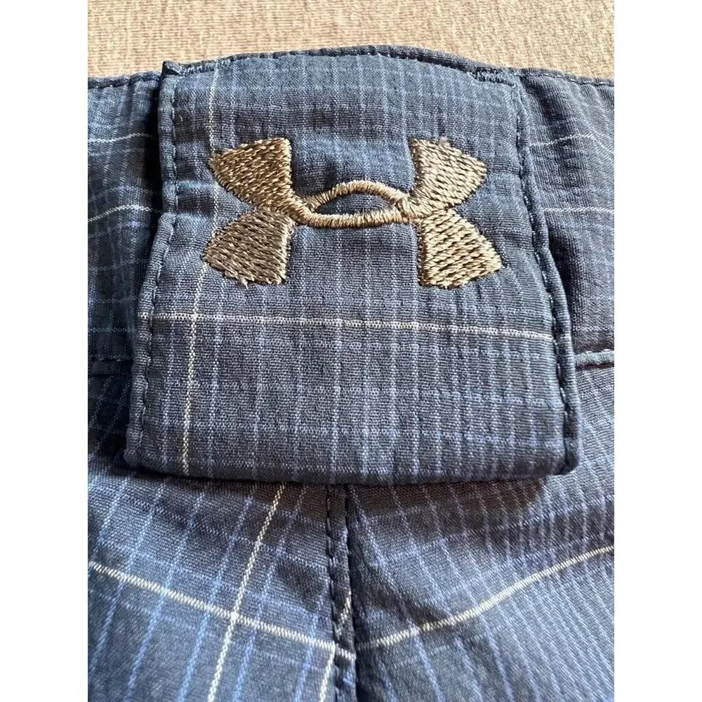 Under Armour Mens Performance Shorts Blue Black Plaid Flat Front Stretch Size 32